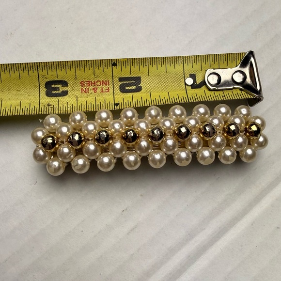 Vintage Faux Pearl Cream & Gold Tone Hair Barrette Spring Snap Clip French Style - Picture 7 of 7